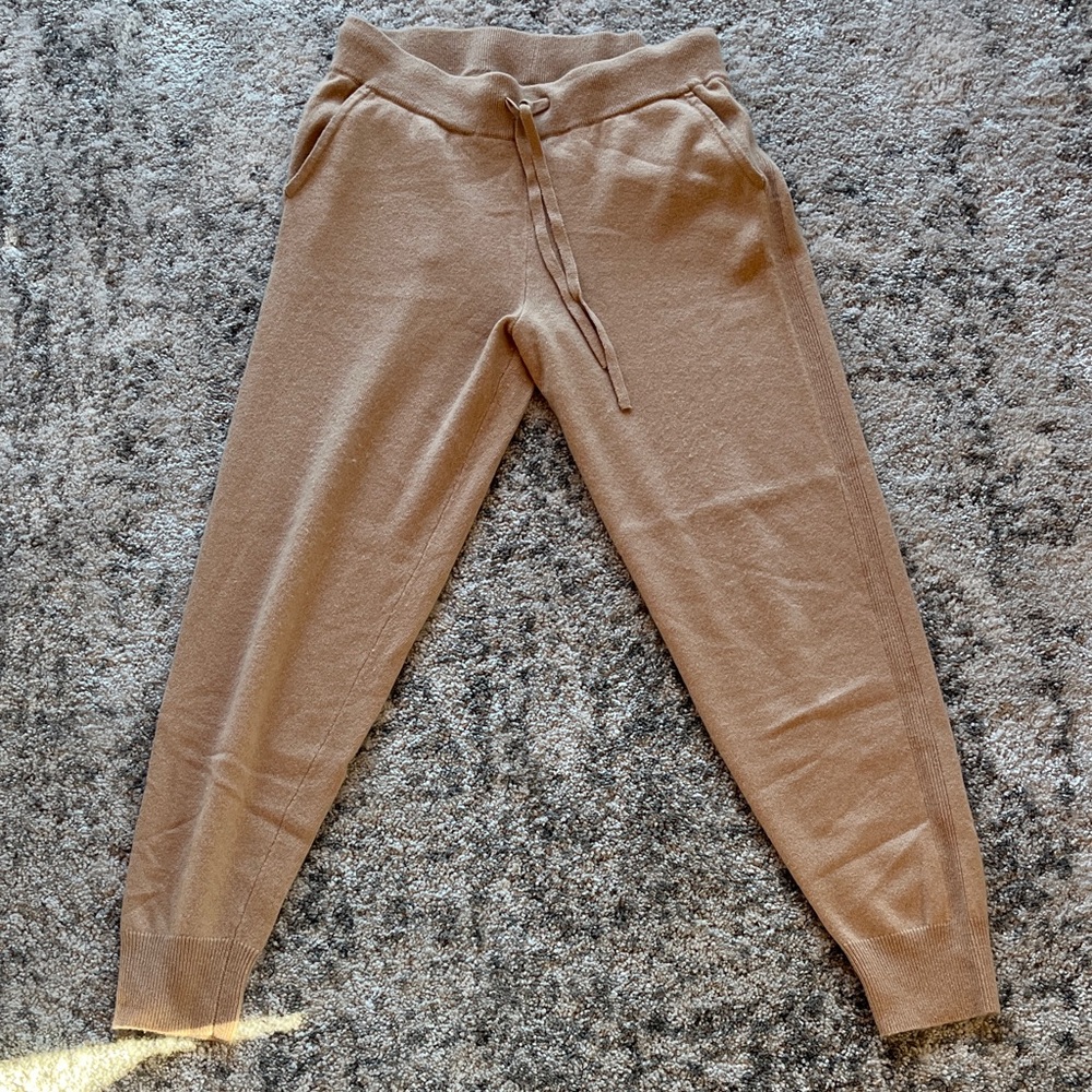XS Banana Republic Tan Joggers